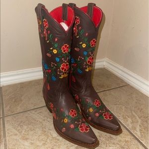 Macie Bean Chocolate Embroidered Western Boots
